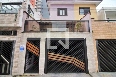 Casa à venda com 213m², 4 quartos e 2 vagasFachada 