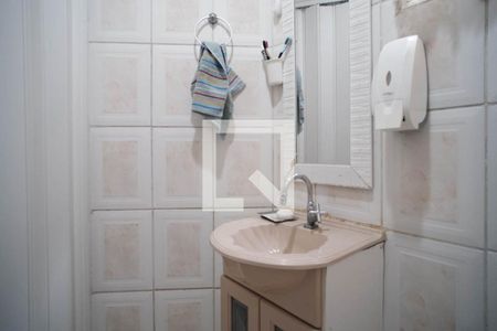 Casa à venda com 150m², 3 quartos e 2 vagas Casa à venda com 150m², 3 quartos e 2 vagasBanheiro 1