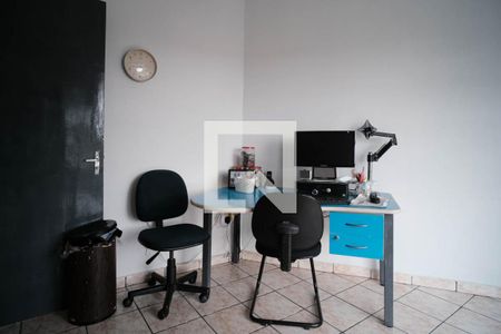 Casa à venda com 150m², 3 quartos e 2 vagas Casa à venda com 150m², 3 quartos e 2 vagasEscritório/Quarto