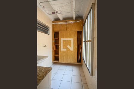 Apartamento à venda com 64m², 2 quartos e 1 vaga Apartamento à venda com 64m², 2 quartos e 1 vagaArea de Serviço