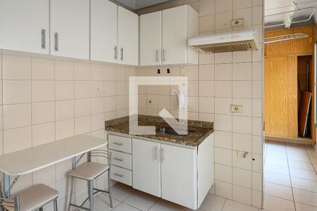 Apartamento à venda com 64m², 2 quartos e 1 vaga Apartamento à venda com 64m², 2 quartos e 1 vagaCozinha