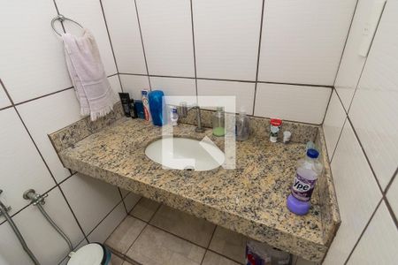 Casa à venda com 135m², 3 quartos e 1 vaga Casa à venda com 135m², 3 quartos e 1 vagaBanheiro da Suíte