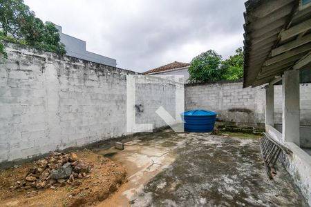 Casa à venda com 135m², 3 quartos e 1 vaga Casa à venda com 135m², 3 quartos e 1 vagaQuintal dos fundos