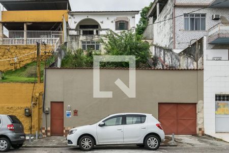 Casa à venda com 135m², 3 quartos e 1 vaga Casa à venda com 135m², 3 quartos e 1 vagaFachada