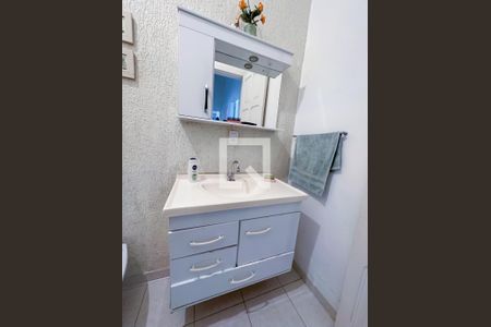 Casa à venda com 650m², 5 quartos e 8 vagasBanheiro 