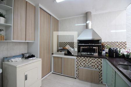 Casa à venda com 196m², 3 quartos e 4 vagasÁrea de Serviço e churrasqueira