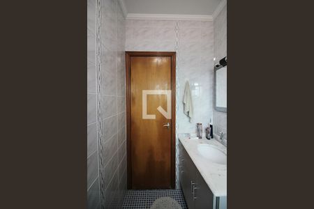 Casa à venda com 196m², 3 quartos e 4 vagasBanheiro Social