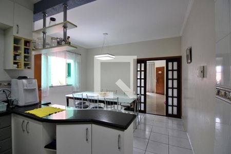 Casa à venda com 196m², 3 quartos e 4 vagasCopa e Cozinha