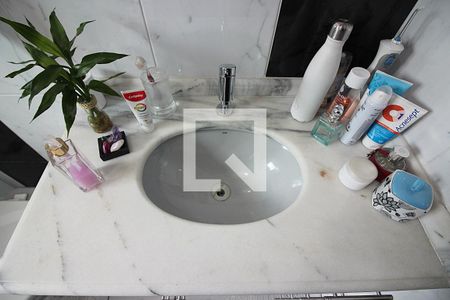 Casa à venda com 196m², 3 quartos e 4 vagasBanheiro Quarto 1 