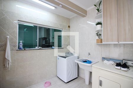 Casa à venda com 196m², 3 quartos e 4 vagasÁrea de Serviço e churrasqueira