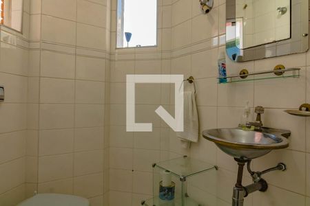 Casa à venda com 300m², 3 quartos e 3 vagas Casa à venda com 300m², 3 quartos e 3 vagasBanheiro