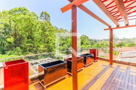 Casa à venda com 343m², 4 quartos e 6 vagas Casa à venda com 343m², 4 quartos e 6 vagasRooftop