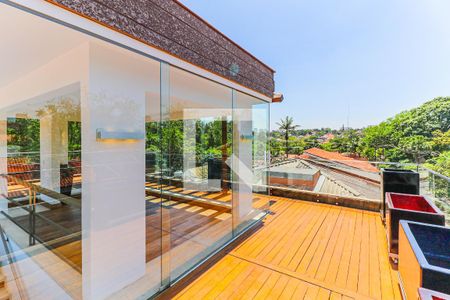 Casa à venda com 343m², 4 quartos e 6 vagas Casa à venda com 343m², 4 quartos e 6 vagasRooftop