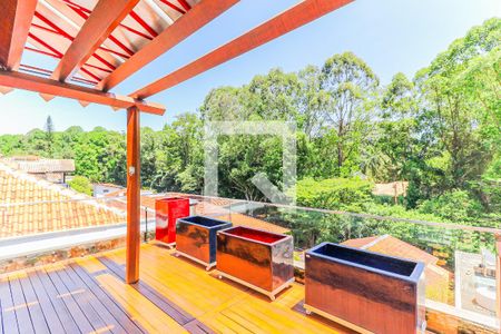 Casa à venda com 343m², 4 quartos e 6 vagas Casa à venda com 343m², 4 quartos e 6 vagasRooftop