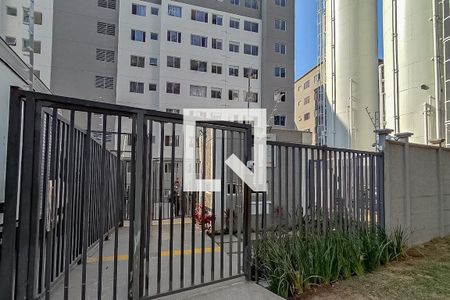 Apartamento à venda com 41m², 2 quartos e sem vaga Apartamento à venda com 41m², 2 quartos e sem vagaFachada
