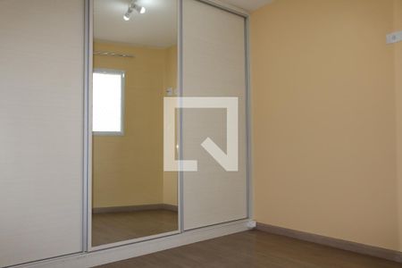 Quarto 1 de apartamento para alugar com 2 quartos, 56m² em Vila Mazzei, São Paulo