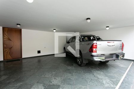 Casa à venda com 330m², 4 quartos e 5 vagasGaragem