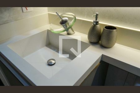 Apartamento à venda com 48m², 2 quartos e 1 vaga Apartamento à venda com 48m², 2 quartos e 1 vagaBanheiro