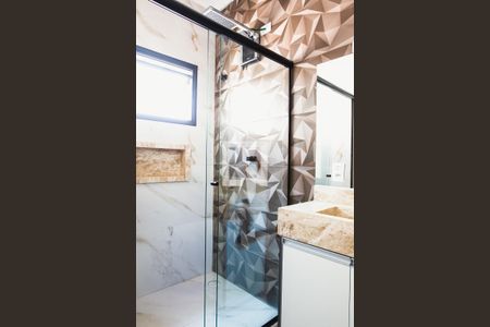 Casa à venda com 169m², 3 quartos e 4 vagasBanheiro da Suite