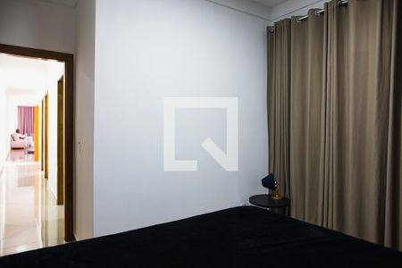 Casa à venda com 169m², 3 quartos e 4 vagasSuite