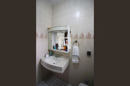 Casa à venda com 276m², 3 quartos e 2 vagasBanheiro Social