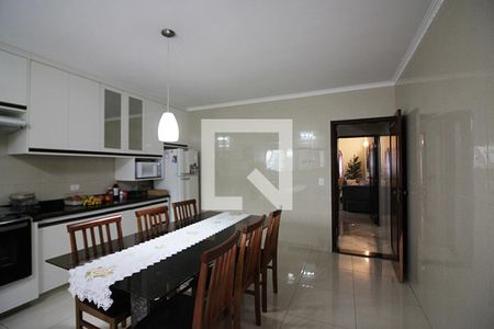 Casa à venda com 276m², 3 quartos e 2 vagasCozinha