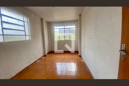 Casa à venda com 195m², 4 quartos e 2 vagas Casa à venda com 195m², 4 quartos e 2 vagasQuarto