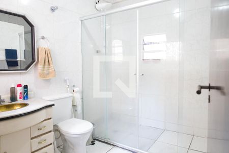 Casa à venda com 230m², 3 quartos e 6 vagas Casa à venda com 230m², 3 quartos e 6 vagasBanheiro da Suite