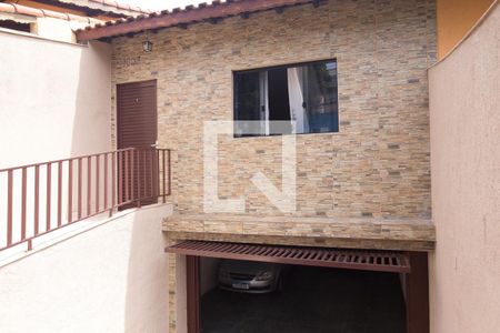 Casa à venda com 230m², 3 quartos e 6 vagas Casa à venda com 230m², 3 quartos e 6 vagasFrente da Casa