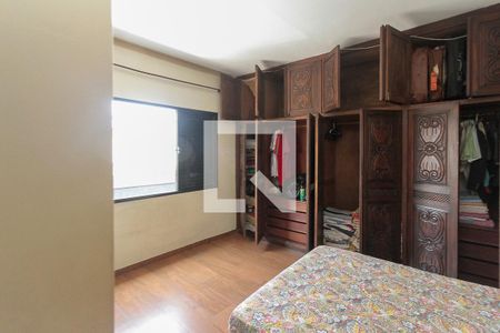 Casa à venda com 250m², 2 quartos e 1 vaga Casa à venda com 250m², 2 quartos e 1 vagaSuite