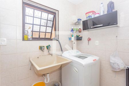 Casa à venda com 115m², 2 quartos e 1 vagaÁrea de Serviço