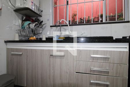 Casa à venda com 140m², 2 quartos e 2 vagasCozinha - Armários