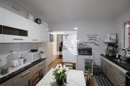 Casa à venda com 140m², 2 quartos e 2 vagasCozinha