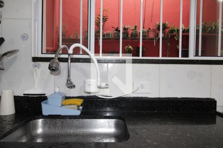 Casa à venda com 140m², 2 quartos e 2 vagasCozinha