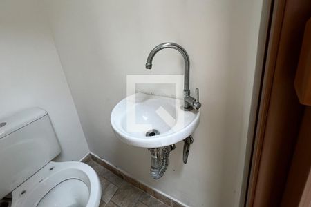 Casa à venda com 230m², 3 quartos e 1 vagaBanheiro de Serviço