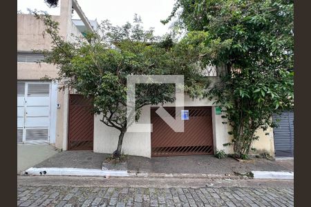 Casa à venda com 230m², 3 quartos e 1 vagaFachada