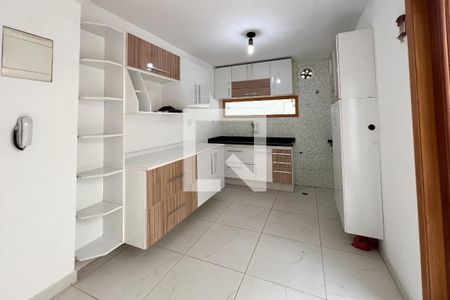 Casa à venda com 230m², 3 quartos e 1 vagaCozinha