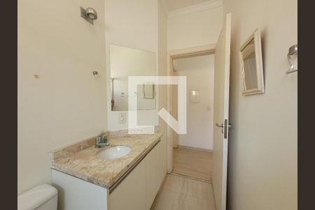 Casa à venda com 133m², 3 quartos e 1 vaga Casa à venda com 133m², 3 quartos e 1 vagaBanheiro dos Quartos