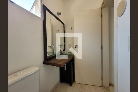 Casa à venda com 133m², 3 quartos e 1 vaga Casa à venda com 133m², 3 quartos e 1 vagaBanheiro da Suíte