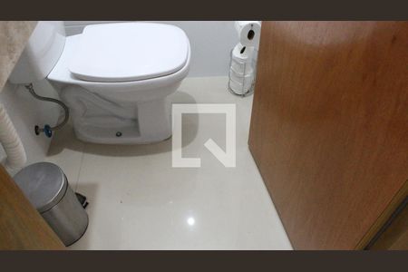 Casa à venda com 149m², 3 quartos e 2 vagasLavabo