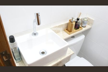 Casa à venda com 149m², 3 quartos e 2 vagasLavabo