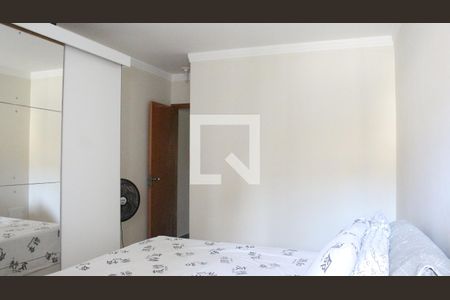 Casa à venda com 149m², 3 quartos e 2 vagasSuíte