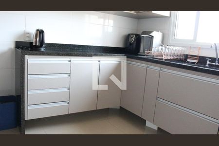 Casa à venda com 149m², 3 quartos e 2 vagasCozinha