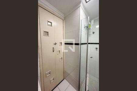 Apartamento à venda com 83m², 2 quartos e 2 vagas Apartamento à venda com 83m², 2 quartos e 2 vagasBanheiro