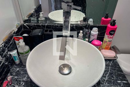 Apartamento à venda com 83m², 2 quartos e 2 vagas Apartamento à venda com 83m², 2 quartos e 2 vagasBanheiro