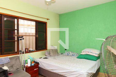 Casa à venda com 250m², 4 quartos e 4 vagasSuíte