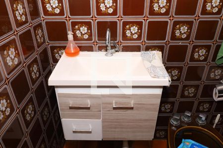 Casa à venda com 250m², 4 quartos e 4 vagasBanheiro 