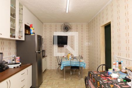 Casa à venda com 250m², 4 quartos e 4 vagasCozinha