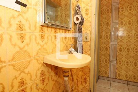 Casa à venda com 250m², 4 quartos e 4 vagasBanheiro de Serviço