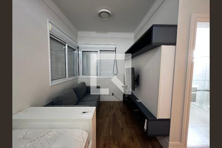 Casa à venda com 700m², 4 quartos e 5 vagas Casa à venda com 700m², 4 quartos e 5 vagasQuarto